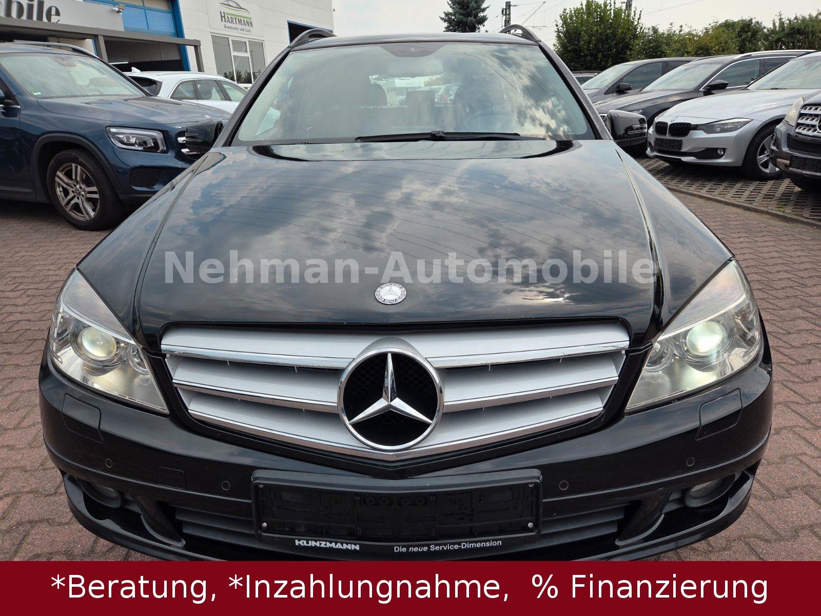 Mercedes-Benz C200 2010 — rear view