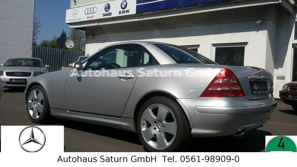 Mercedes-Benz SLK 320