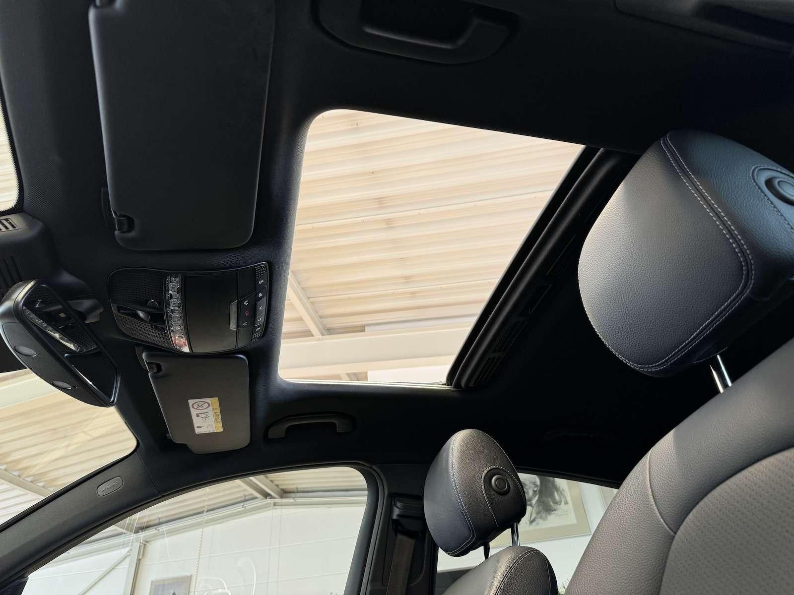 Fahrzeugabbildung Mercedes-Benz GLC 250 Coupe AMG/LED/Distronic/S-Dach/Memo/3...