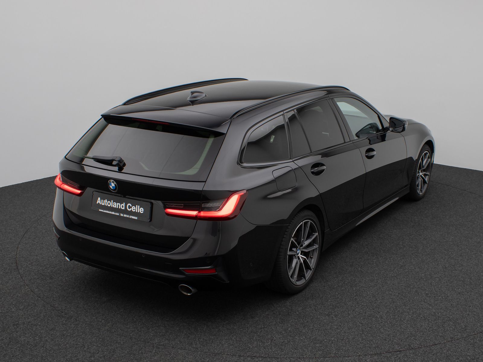 Fahrzeugabbildung BMW 330d xD SportLine Kamera CockPit+HUD Lordos LED