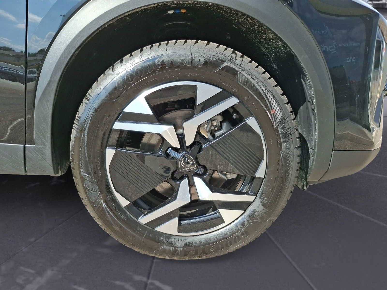Peugeot e-2008 - Bild 7