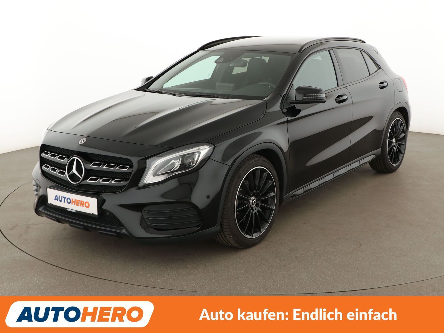 MERCEDES-BENZ GLA 180 AMG Line *NAVI*LED*TEMPO*PDC*SHZ*