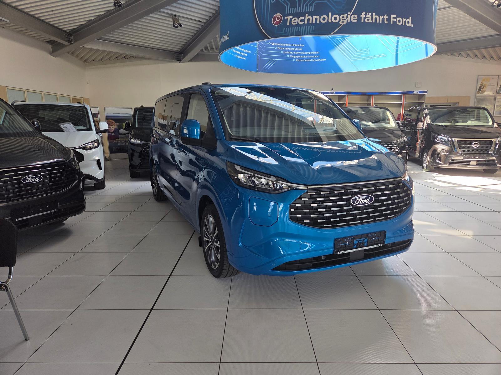 Ford Tourneo Custom L1 TiTANIUM X  VOLL LEDER AHK 360
