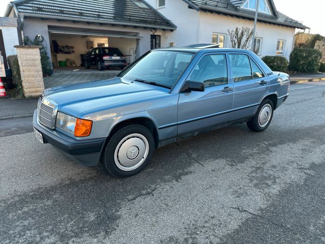 Mercedes-Benz 190E 2.6 Benzin