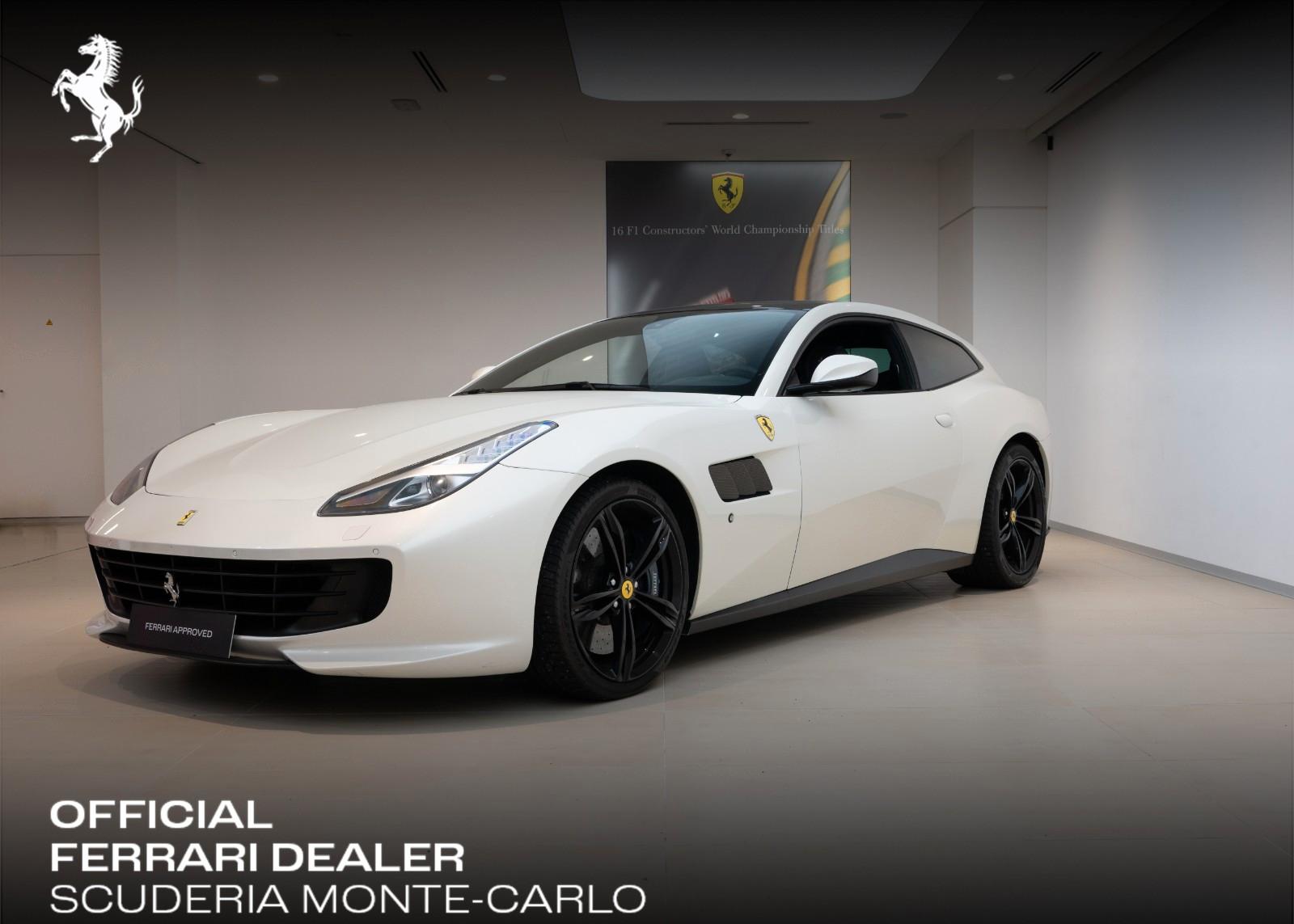 Ferrari GTC4 Lusso 6.3 V12