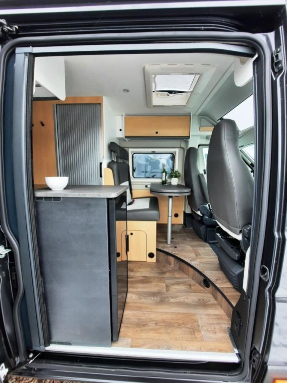 Fahrzeugabbildung Sunlight Camper Van Cliff 640 X Verfüg./Sparen Sie 3.101,