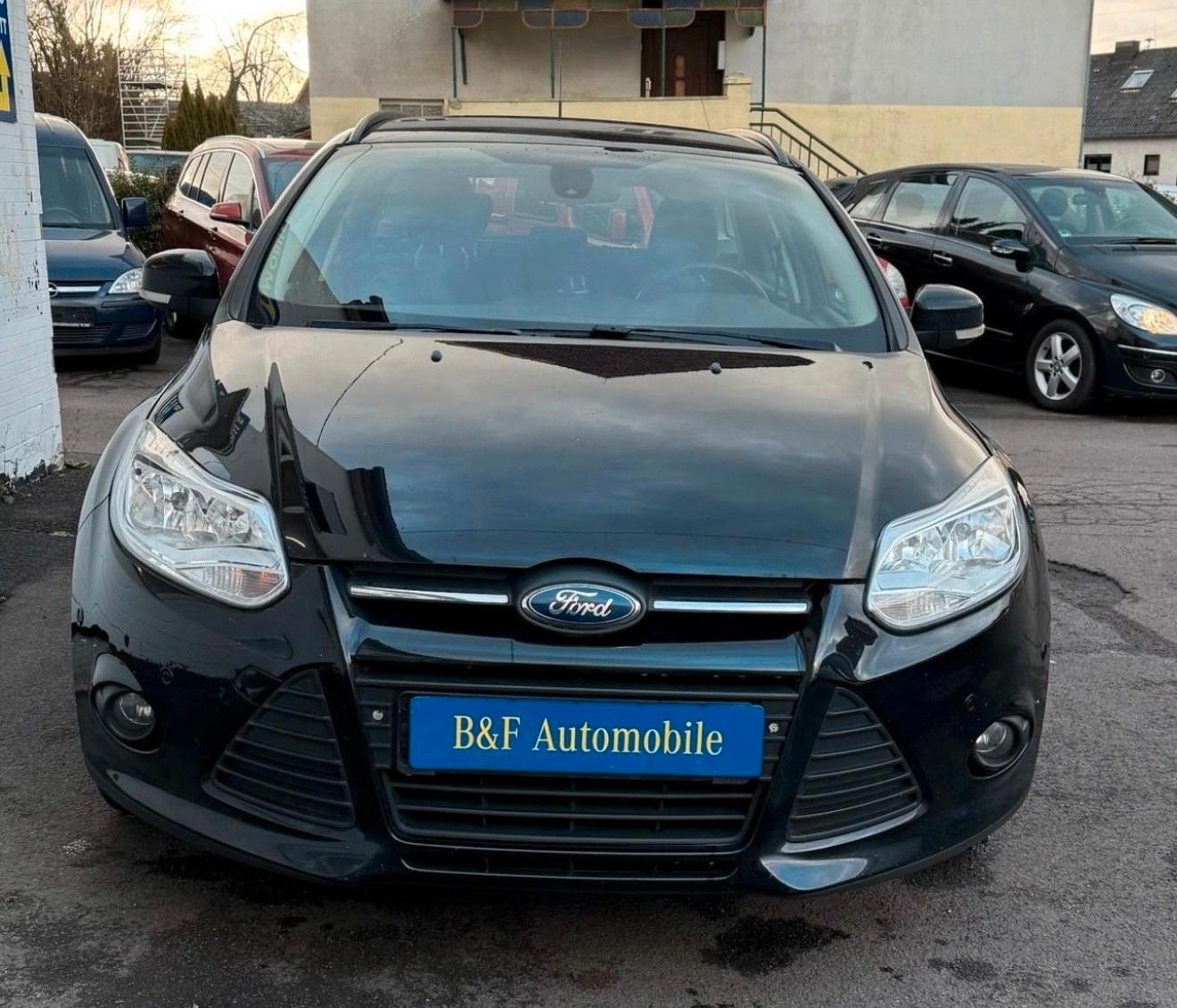 Ford Focus Turnier Sync Edition