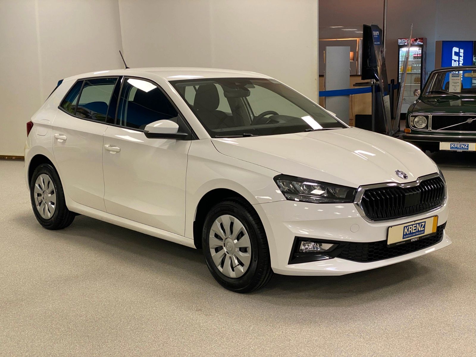 Fahrzeugabbildung SKODA Fabia 1.0l MPI+AMBITION+SITZHEIZUNG+PDC+TELEFON+