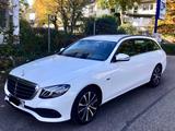 Mercedes-Benz E 300 de T Autom. -Hybrid  - Mercedes-Benz E 300 Gebrauchtwagen in Stuttgart
