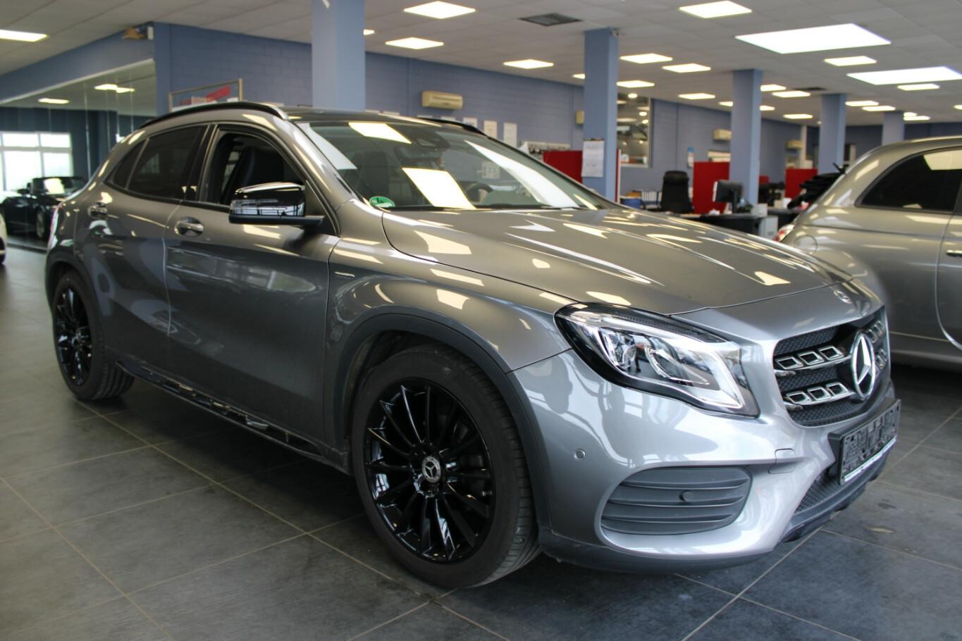 Mercedes-Benz GLA 200 7G-DCT Edition - Panorama -