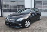 Hyundai i30 1.6 CRDi FIFA WM Edition *Sitzheizung* - Hyundai i30: Fifa Wm Edition