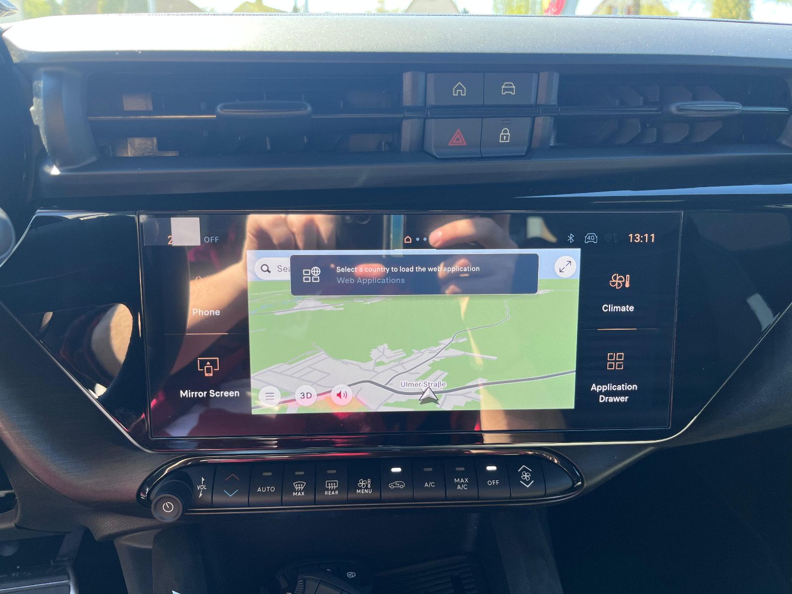 Fahrzeugabbildung Alfa Romeo Junior Ibrida 1.2 VGT -Hybrid 107 Sport Speciale