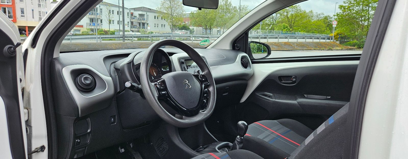 PEUGEOT 108 Active Klima sehr gepflegt