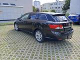 Toyota AVENSIS T 27-2.0L- D-4D-TÜV bis 02/... - Toyota Avensis: Kombi, T27