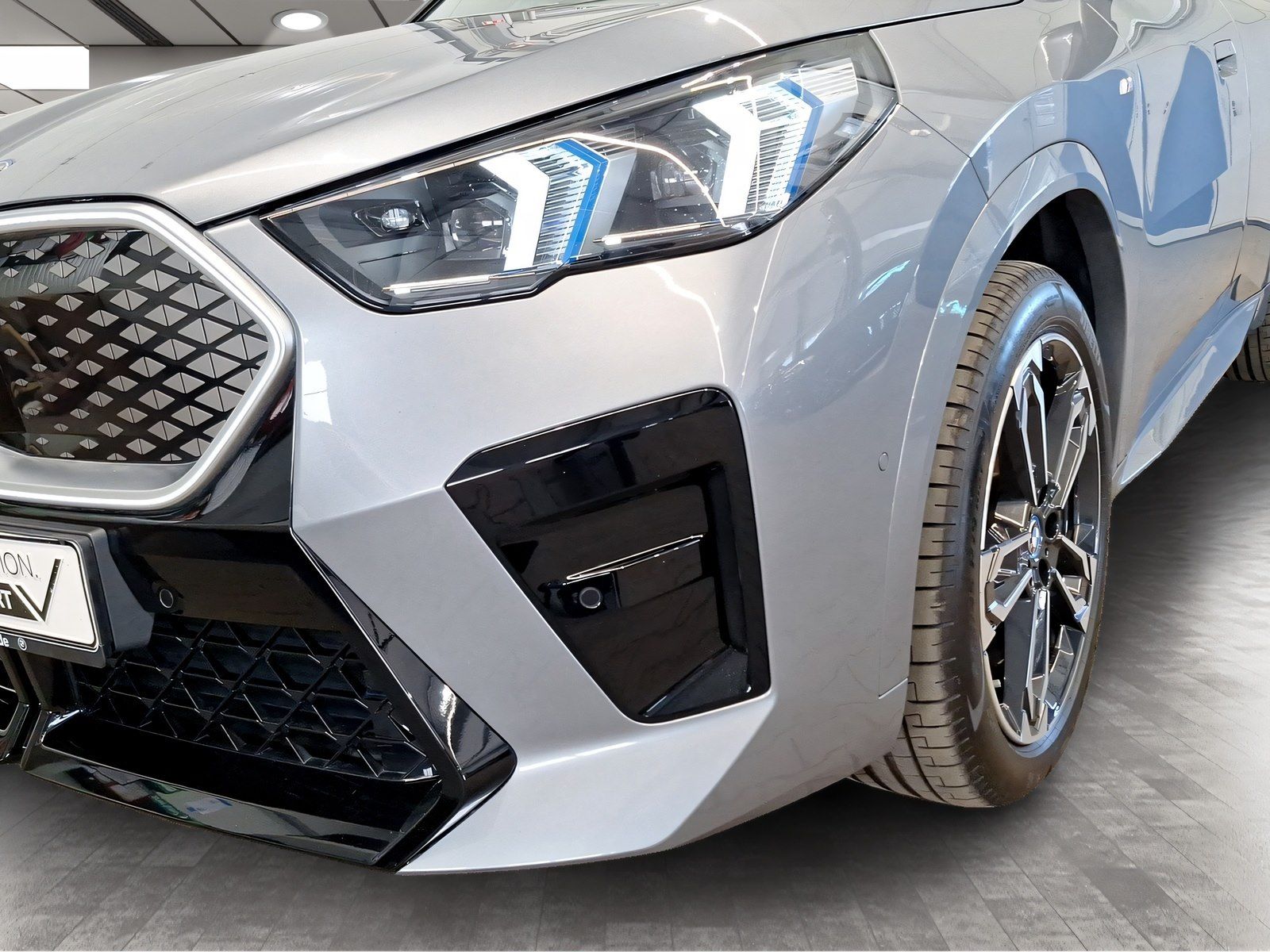 BMW iX2 - Bild 8
