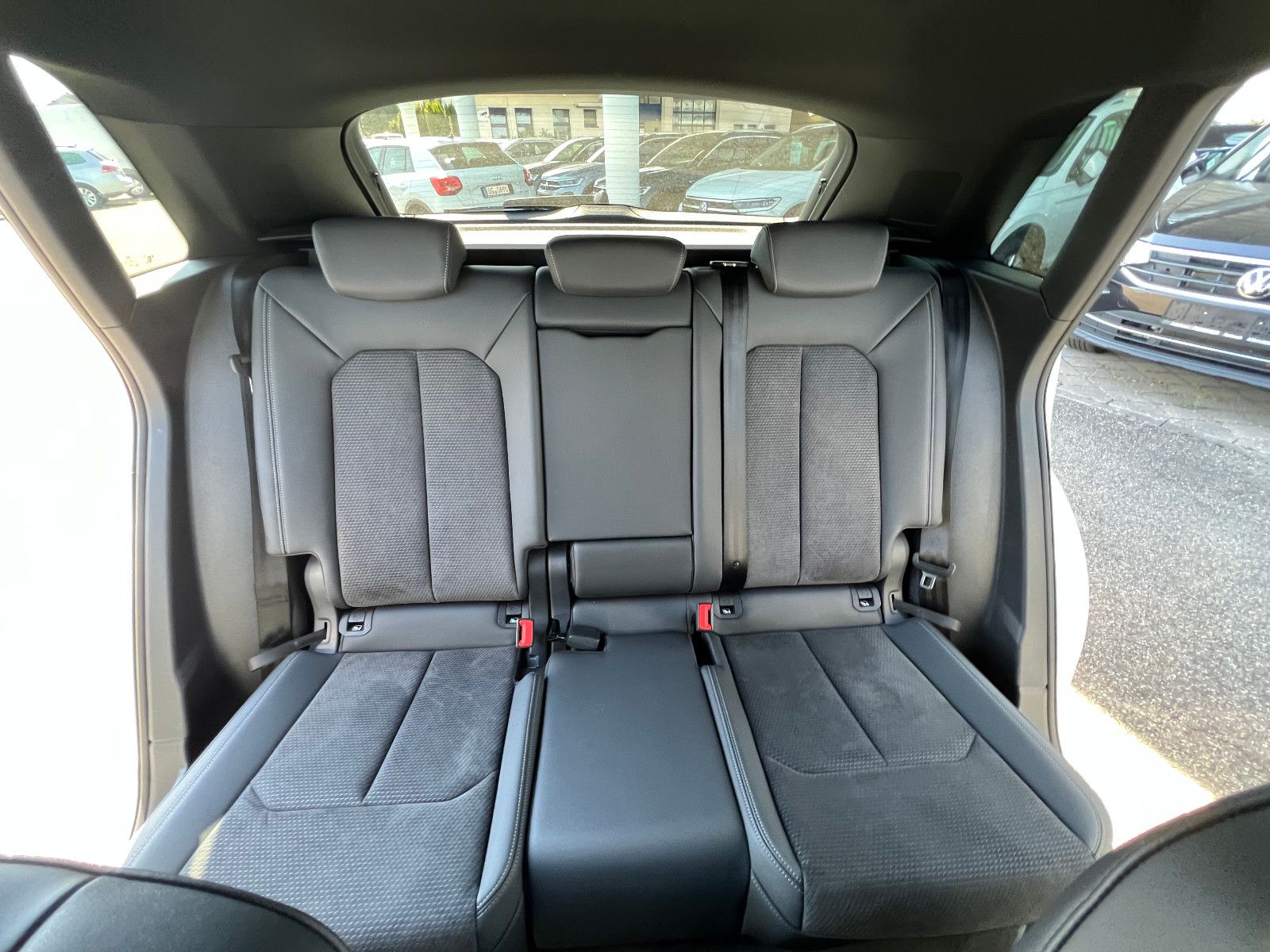Audi Q3 35 TFSI S line,S-tronic,LED,Navi,Kamera,ACC foto 18