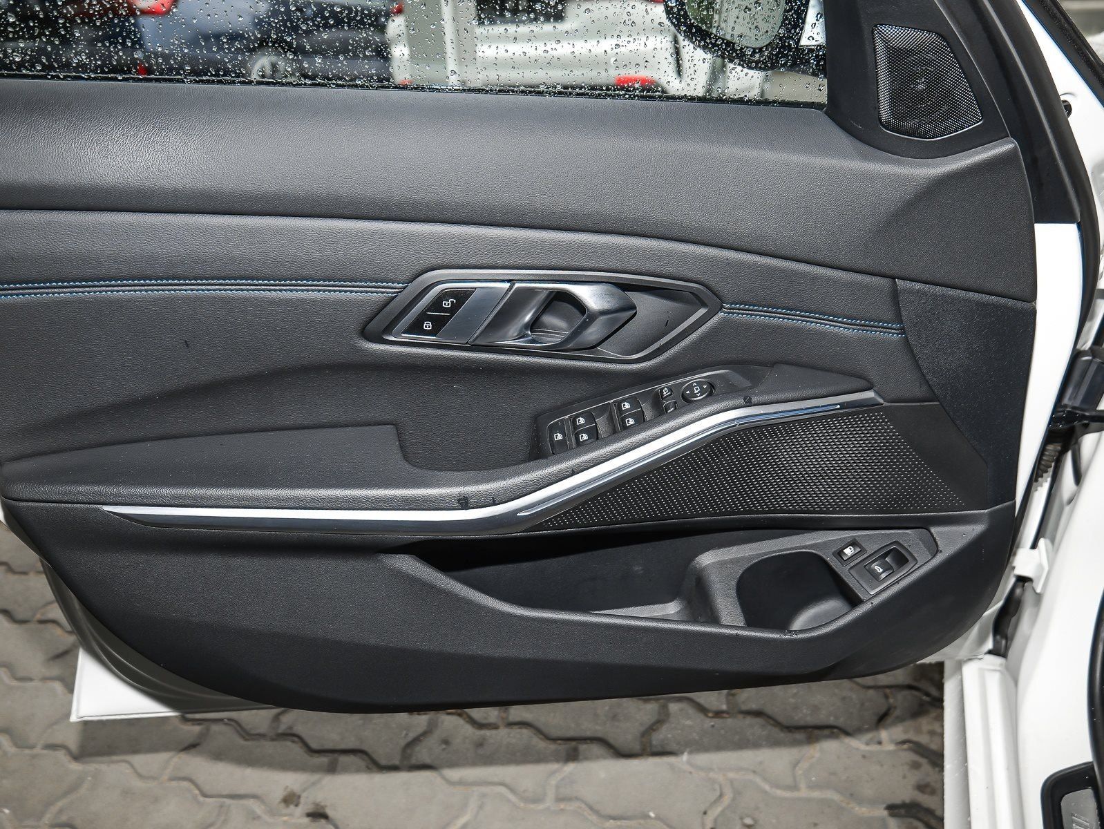 BMW 330 - Bild 16