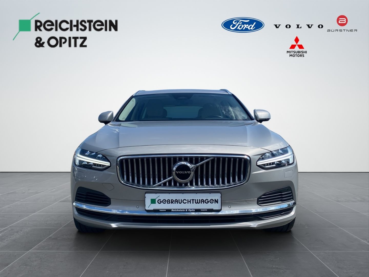 Volvo V90 Kombi Core Recharge Plug-In Hybrid AWD foto 2
