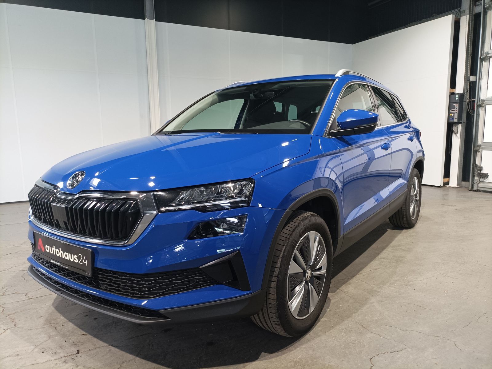 Skoda Karoq 2.0 TDI Ambition 4x4|LED|Navi|Kamera|AHK imagem 3