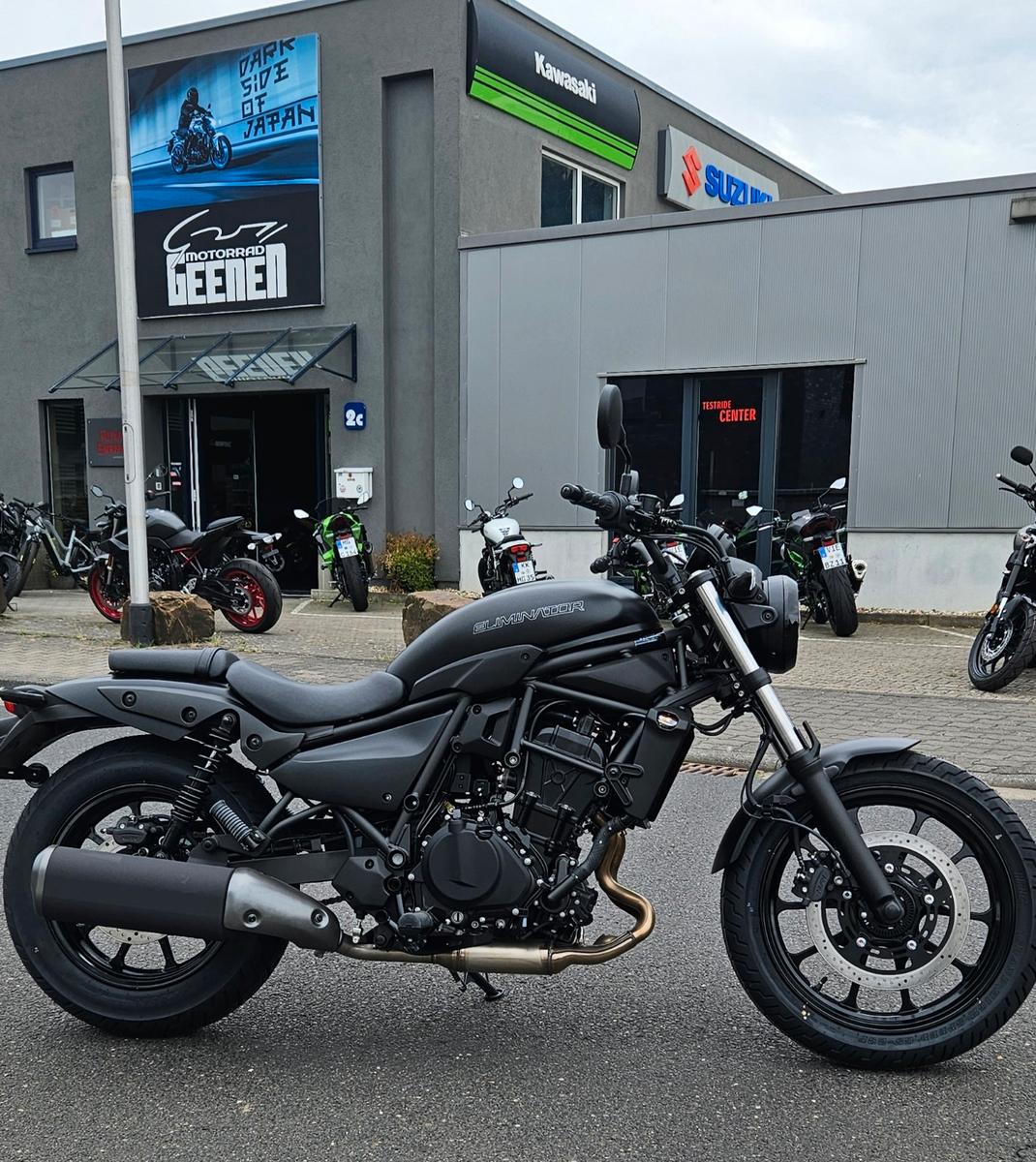 Kawasaki Eliminator 500 schwarz