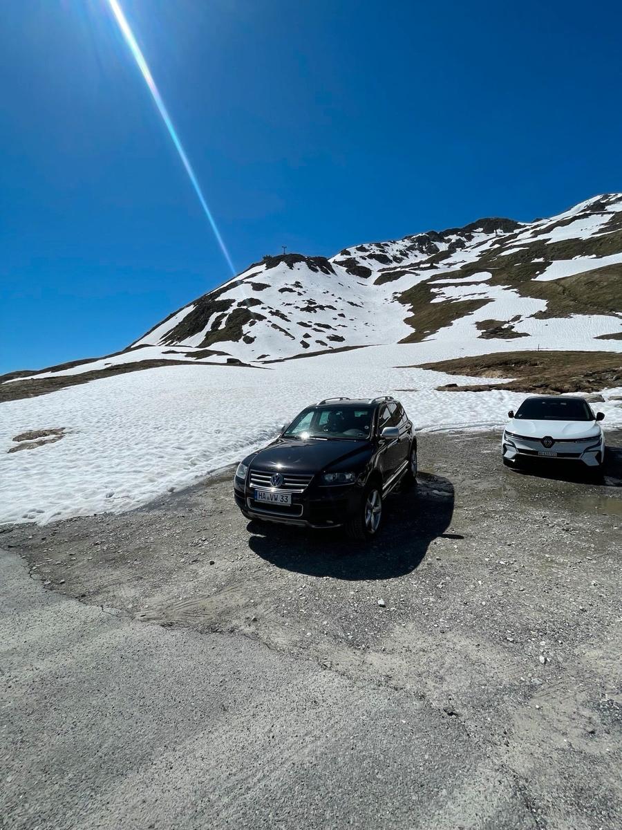 Volkswagen Touareg 2006 — вигляд ззаду