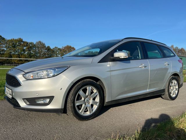 Ford Focus 1.0 EcoBoost Business Automatik...