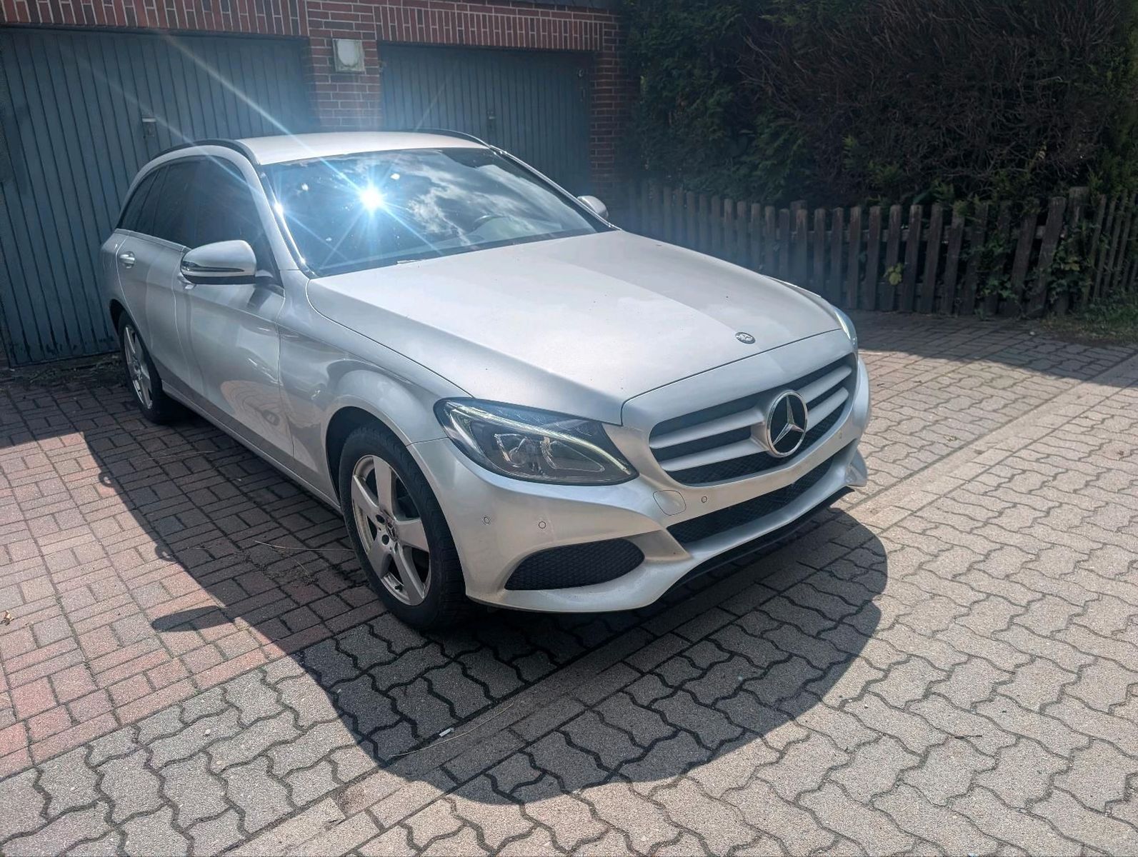 MERCEDES-BENZ Mercedes-Benz 220 d