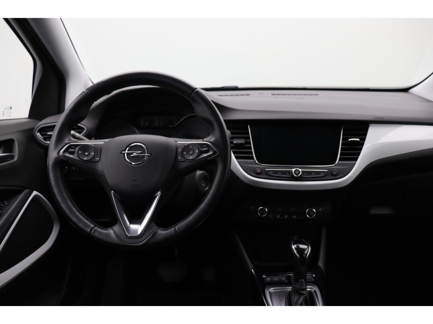 Fahrzeugabbildung Opel Crossland Opel 2020 Kamera Totwinkelass Einparkh