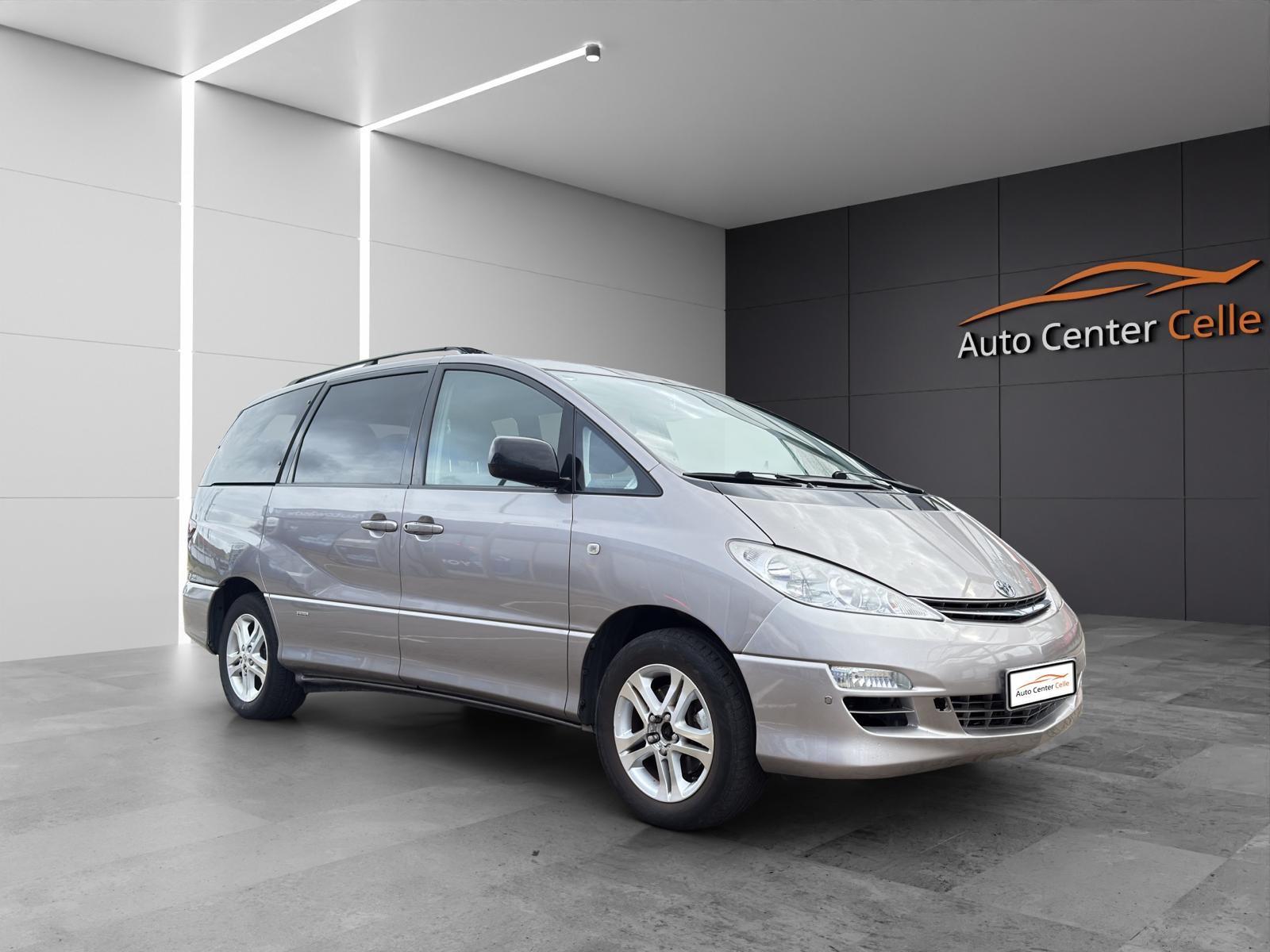 Toyota Previa 2005 — interior