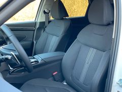 Fahrzeugabbildung Hyundai TUCSON 1.6 CRDi 48V Trend *Navi*Kamera*LED*ACC*