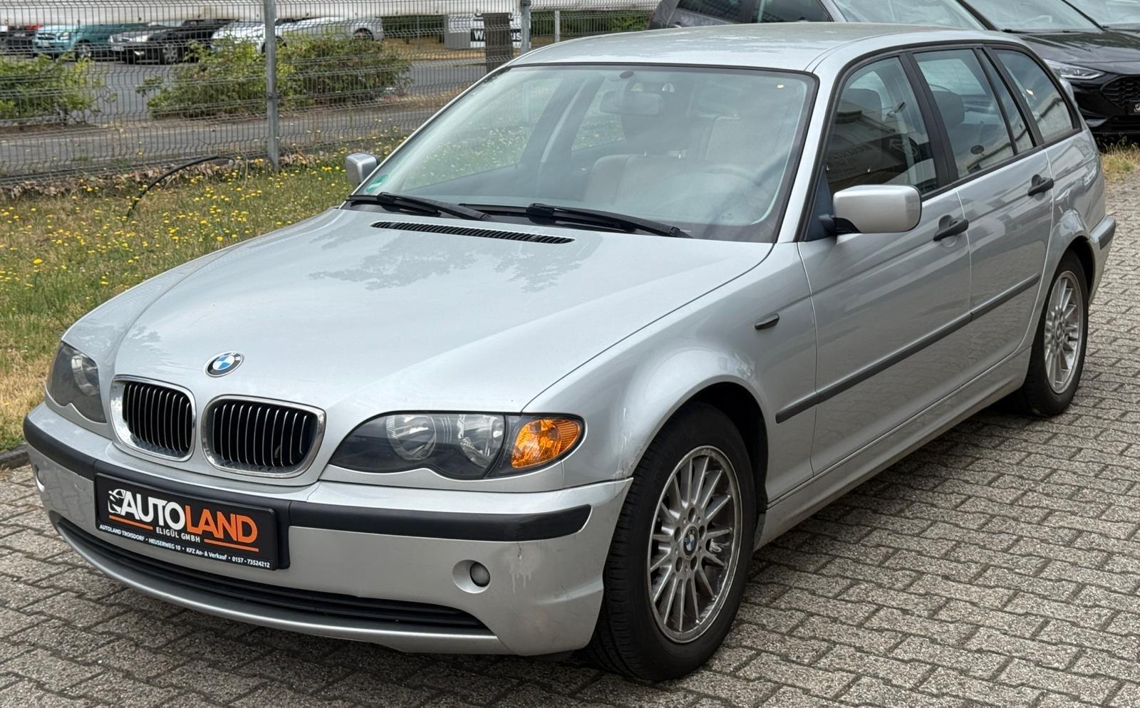 BMW 316 2004 — салон