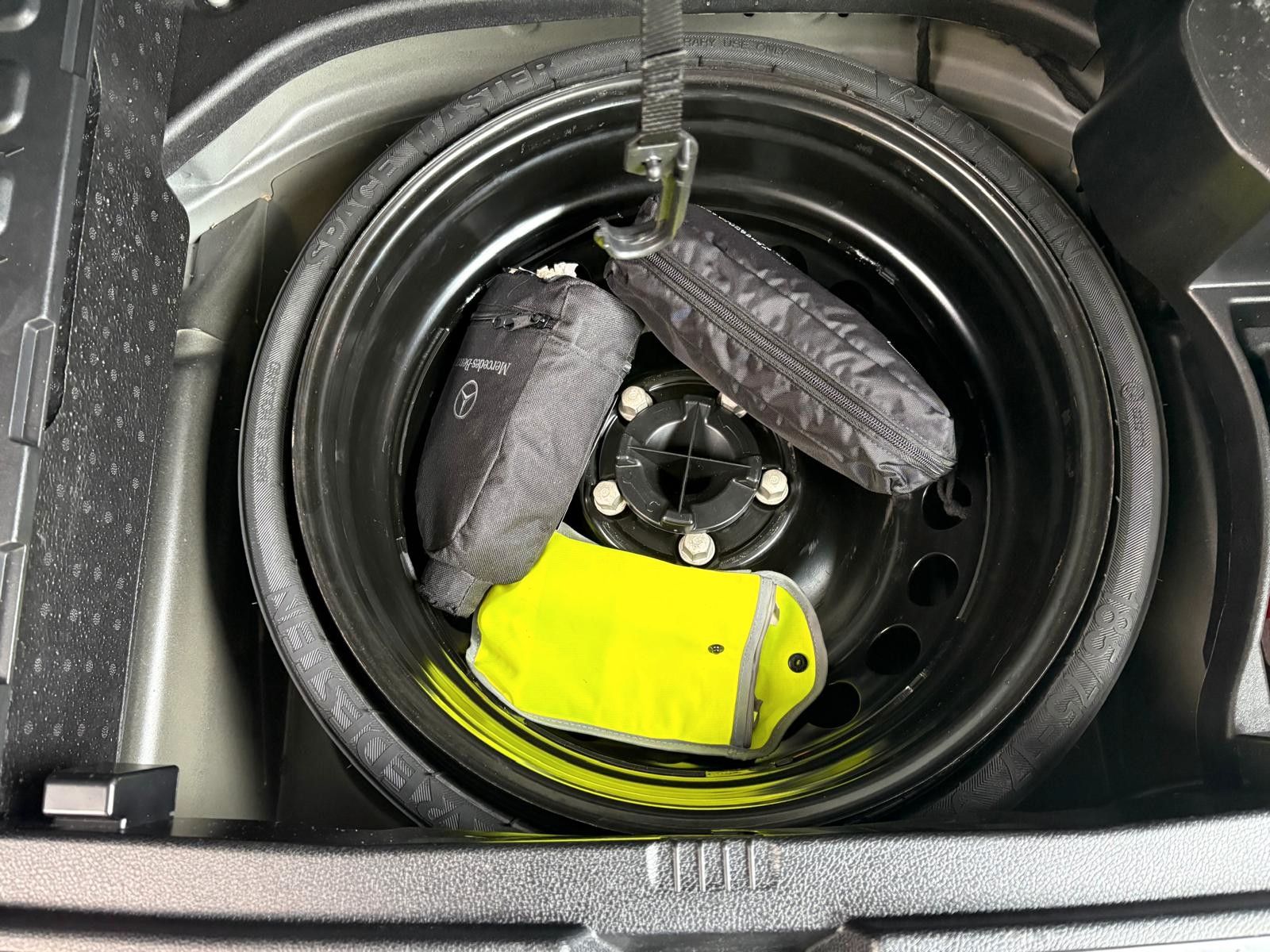 Fahrzeugabbildung Mercedes-Benz GLK 220 GLK GLK 220 CDI,AHK,PANO,LED,AMG