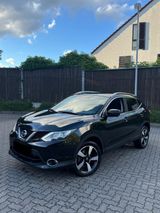 Nissan Qashqai 1.2 Benziner *Panoramadach*... - Nissan Qashqai: Panoramadach