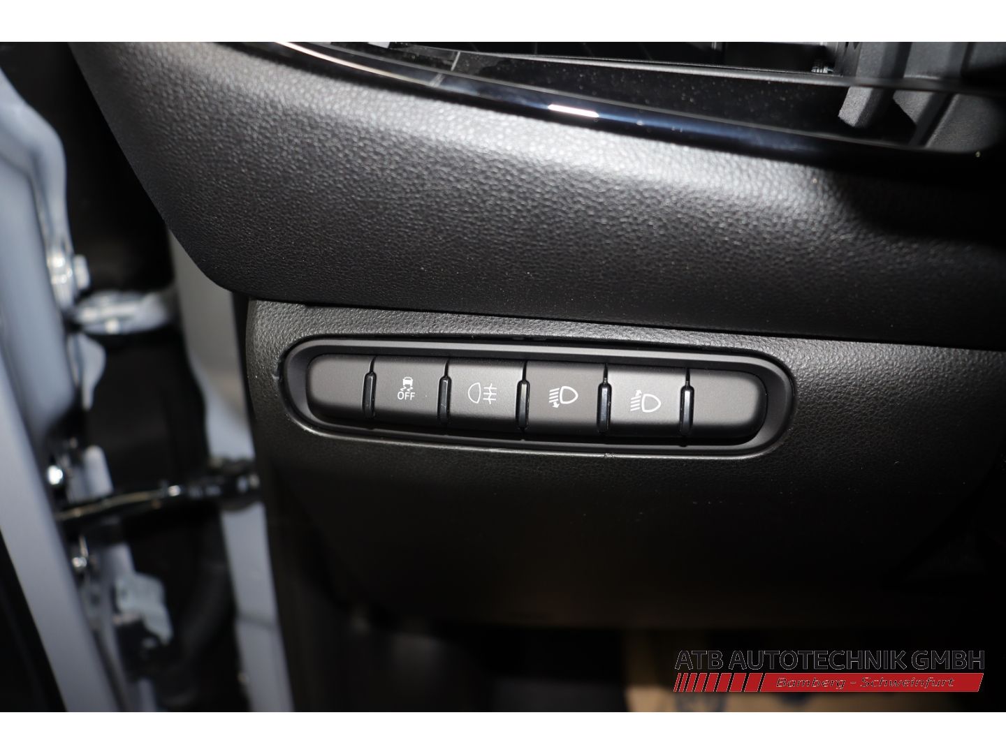 Fahrzeugabbildung Fiat 500 ICON + Komfortpaket Hybrid 1.0l PDC Rückfahr