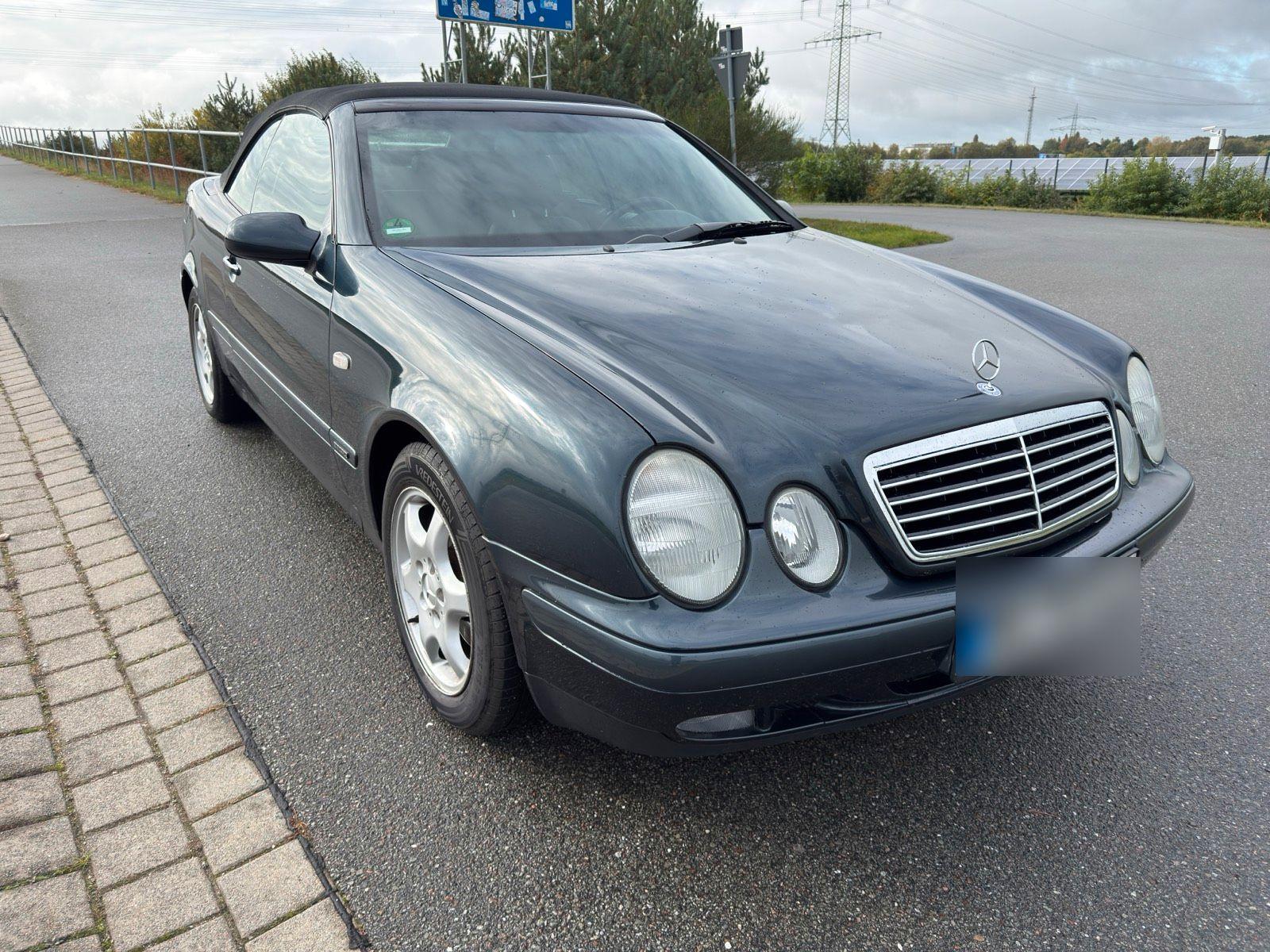 Mercedes-Benz CLK 320