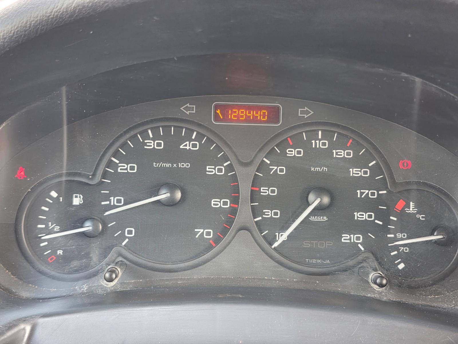 Citroën Berlingo HDi 75 800 Niv.B Kasten AHK