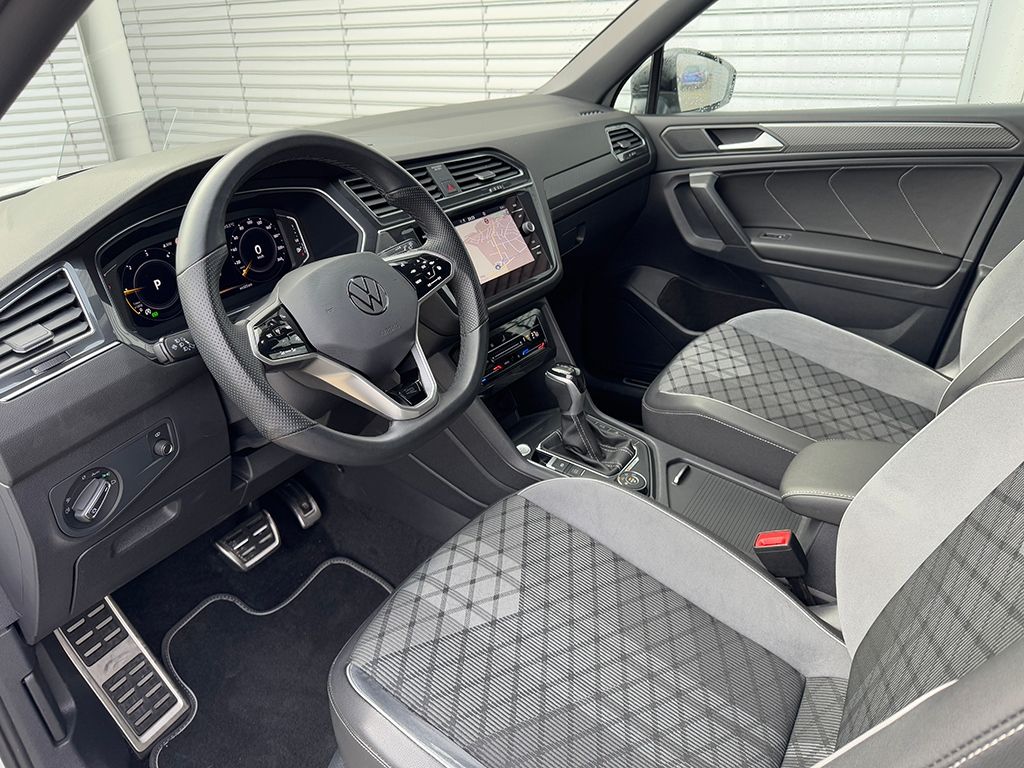 Tiguan Allspace 2.0 TDI 4M R-LINE *STDHZG*AHK*