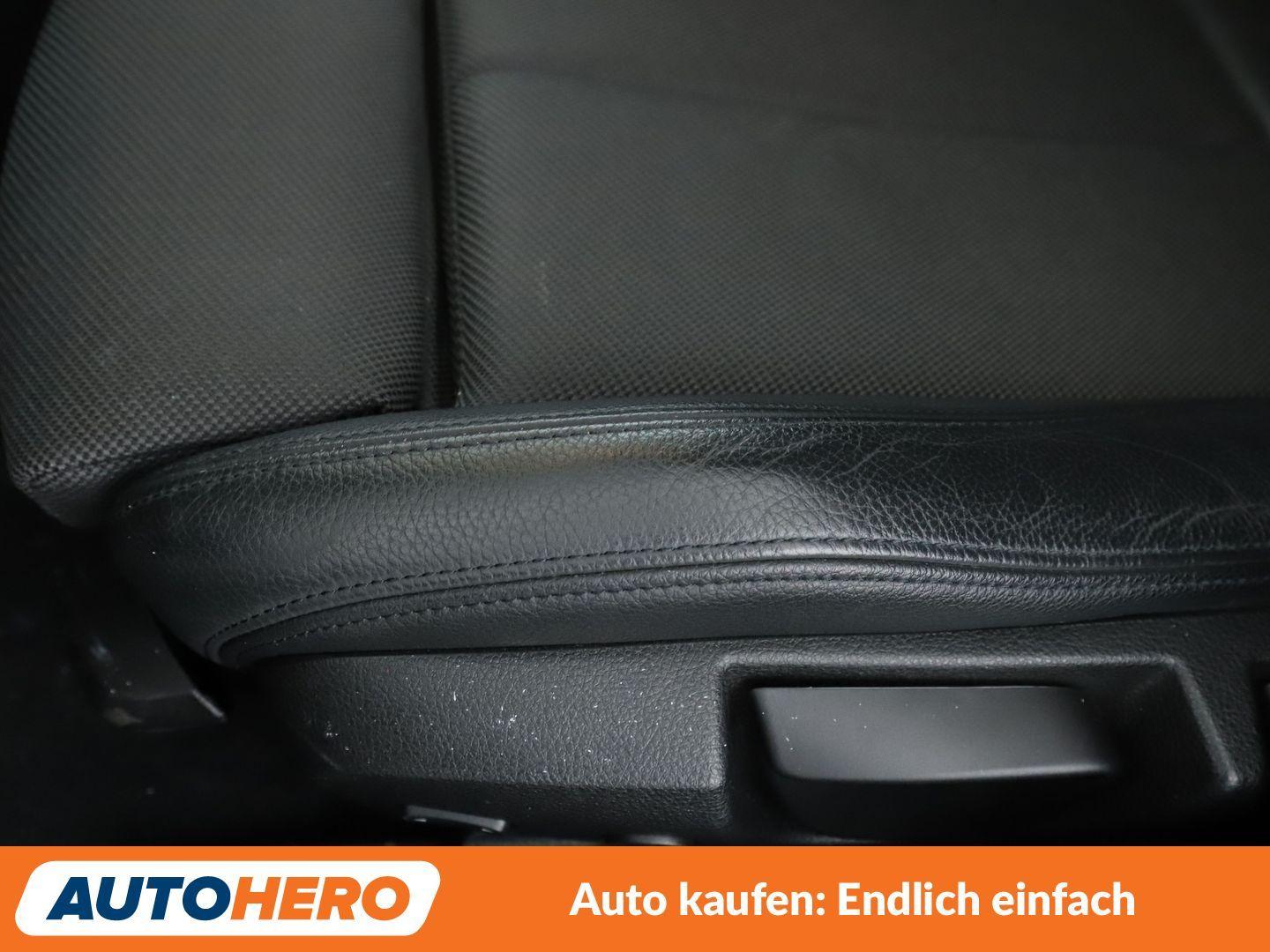 BMW 330i xDrive Sport Line Aut*NAVI*LED*TEMPO*CAM*