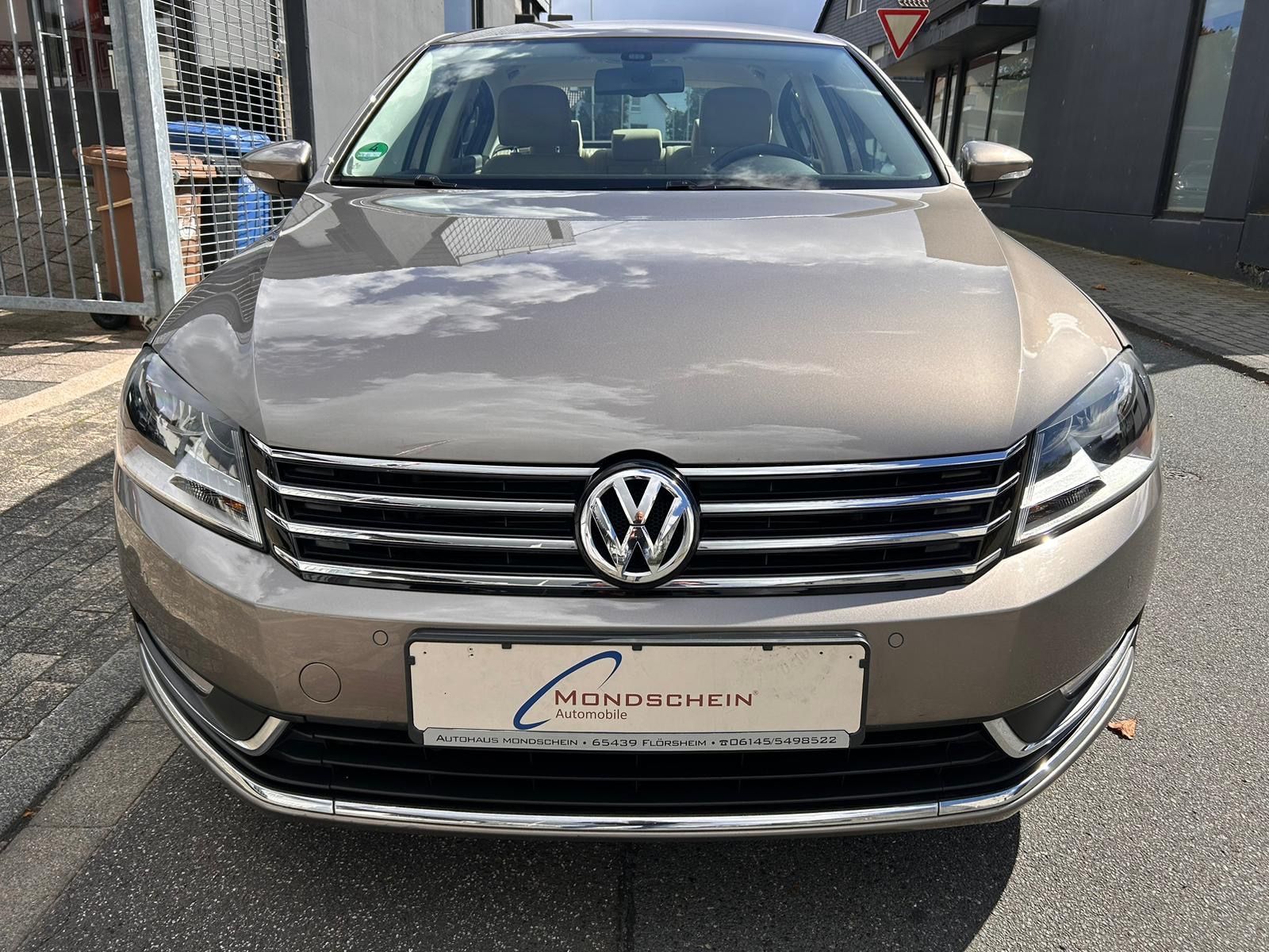 Fahrzeugabbildung Volkswagen Passat Lim. Comfortline BlueMotion DSG 1Hand PDC