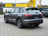 Volkswagen Touareg 3.0 TDI 4M R-Line *PAN*AHK*IQ.LIGHT*HUD* - Volkswagen Touareg aus 2019