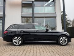 MERCEDES-BENZ C 180 d T-Modell / KAMERA / NAVI / AVANTGARDE MERCEDES-BENZ C 180 d T-Modell / KAMERA / NAVI / AVANTGARDE