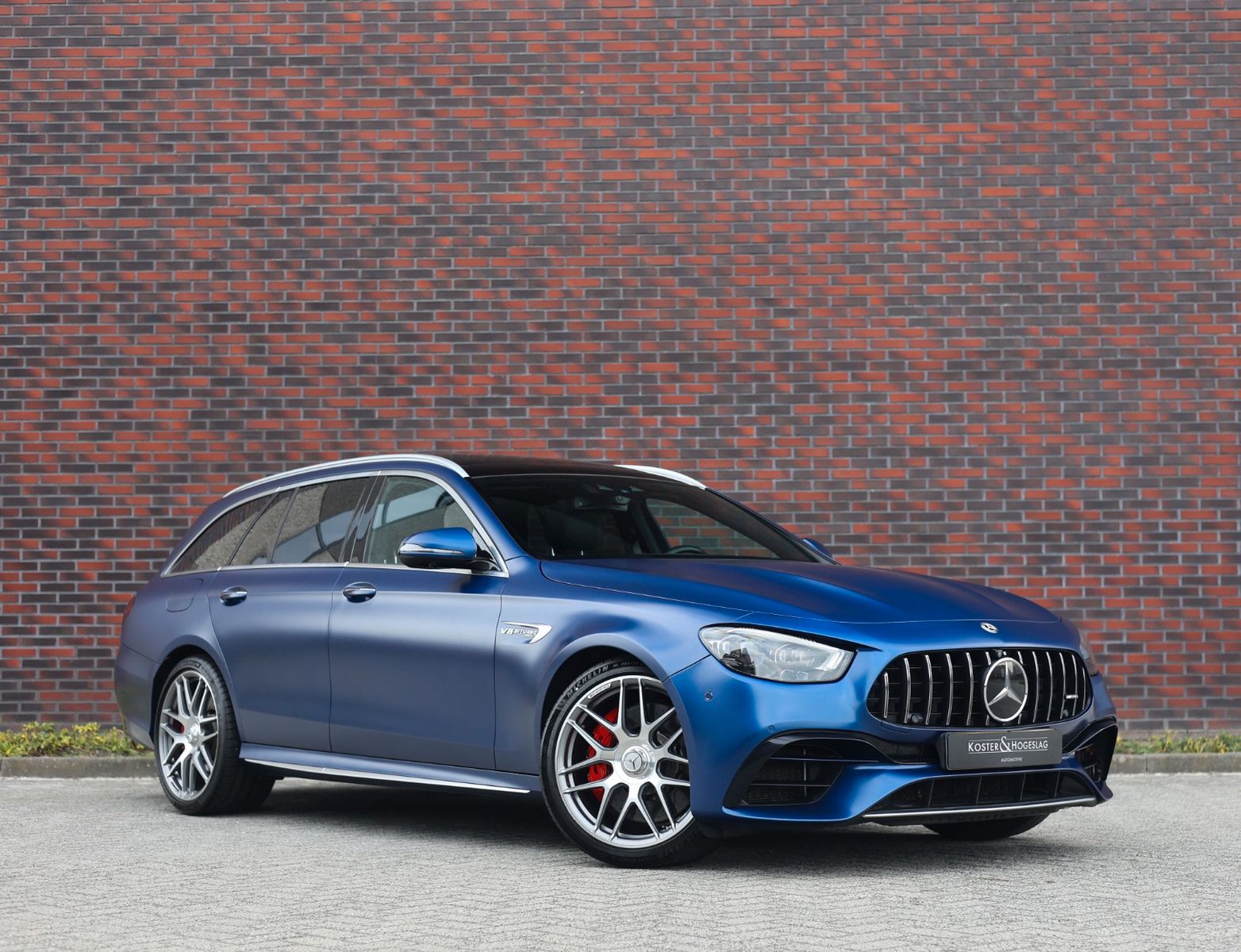 MERCEDES-BENZ E63 S AMG Estate 4Matic | Pano - AHK - Burmester