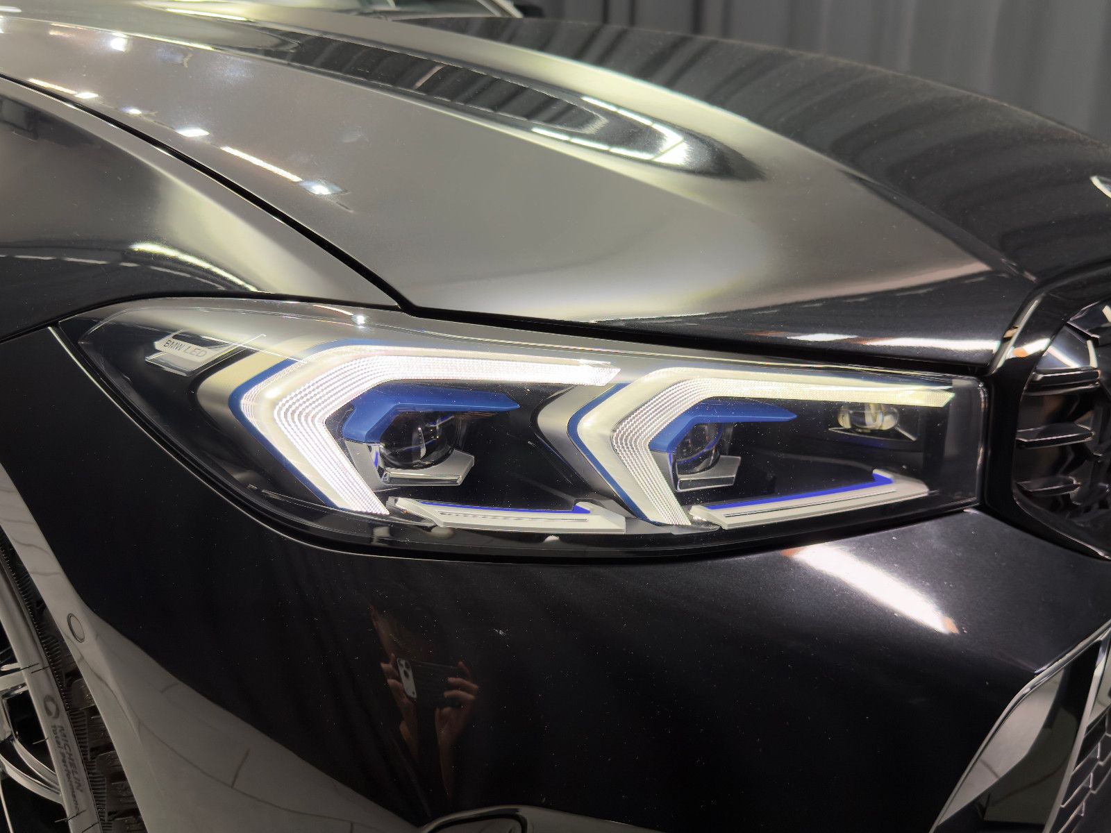 Fahrzeugabbildung BMW M340i xDrive Limousine |HiFi|360°|HuD