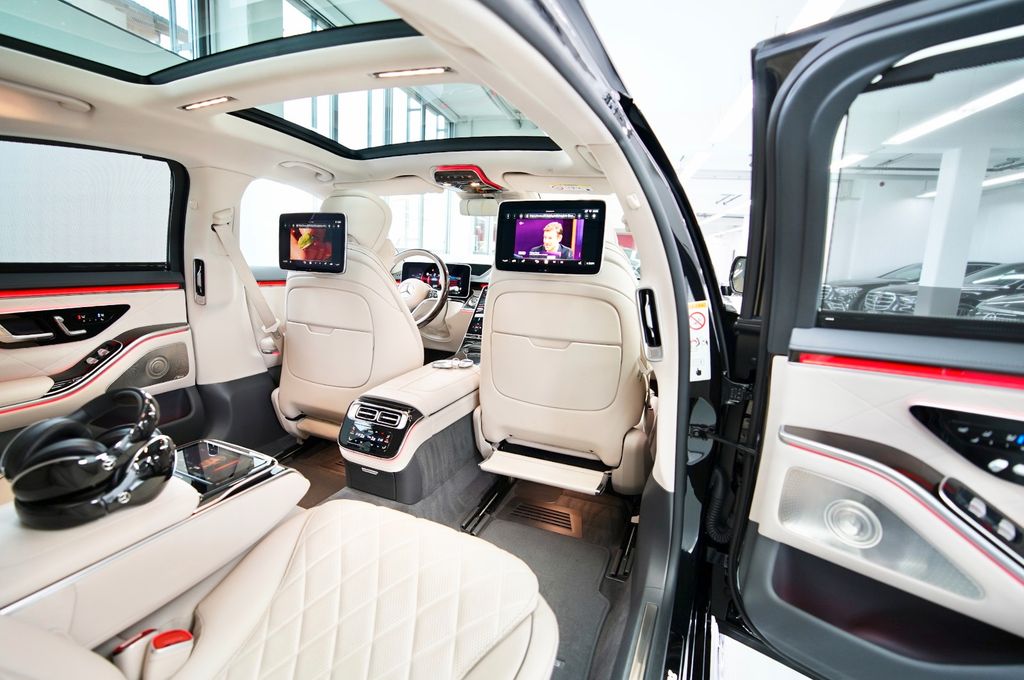 Image of Mercedes-Benz S 450