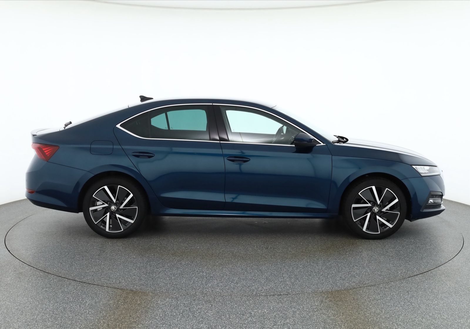 Skoda Octavia 1.5 TSI Style LED Standheizung AHK DAB foto 6