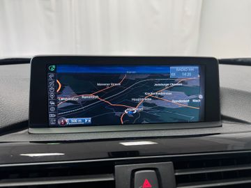 BMW 320 Touring AT Modern Line*Leder*AHK*Pano*