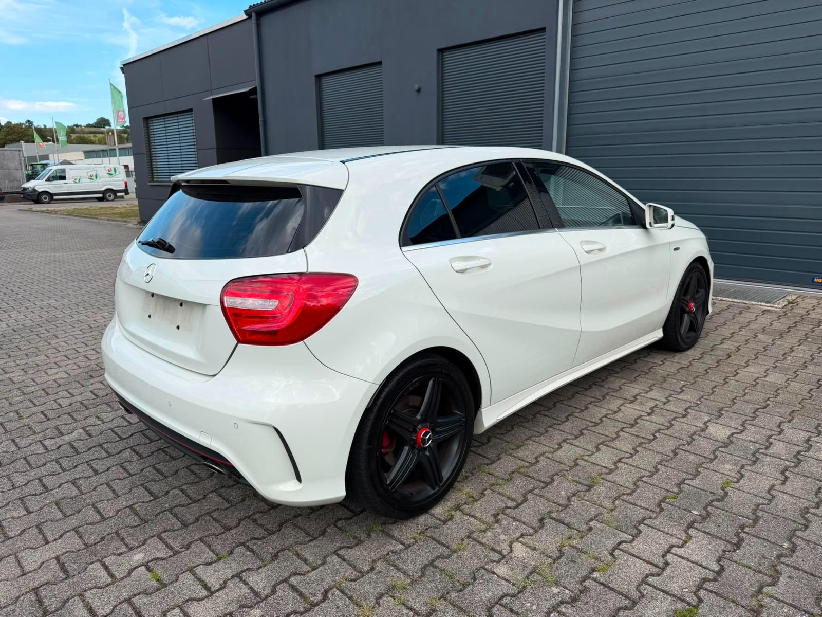 Mercedes-Benz A 250 Sport/ AGA/ TÜV NEU/ XENON TOP ZUSTAND