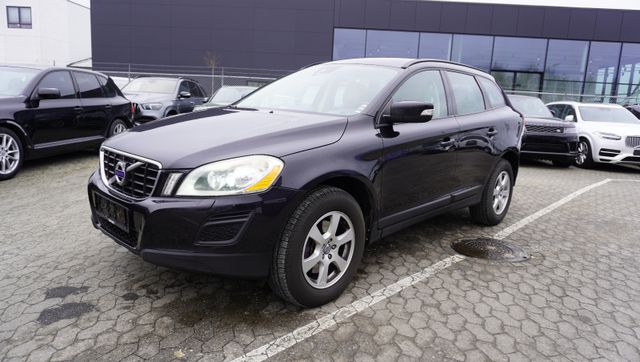 Volvo XC60 Kinetic AWD 2.4 D5 215 HK - AUTOMATIC