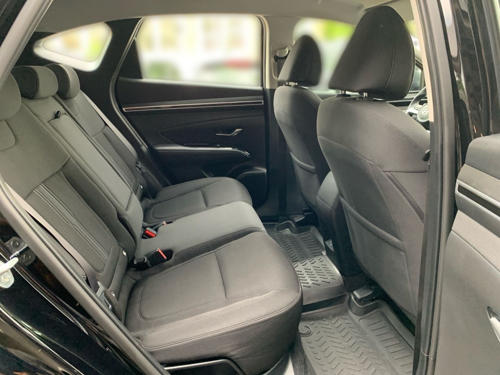 Fahrzeugabbildung Hyundai TUCSON 1.6 T-GDI Select Mild-Hybrid Allwetter