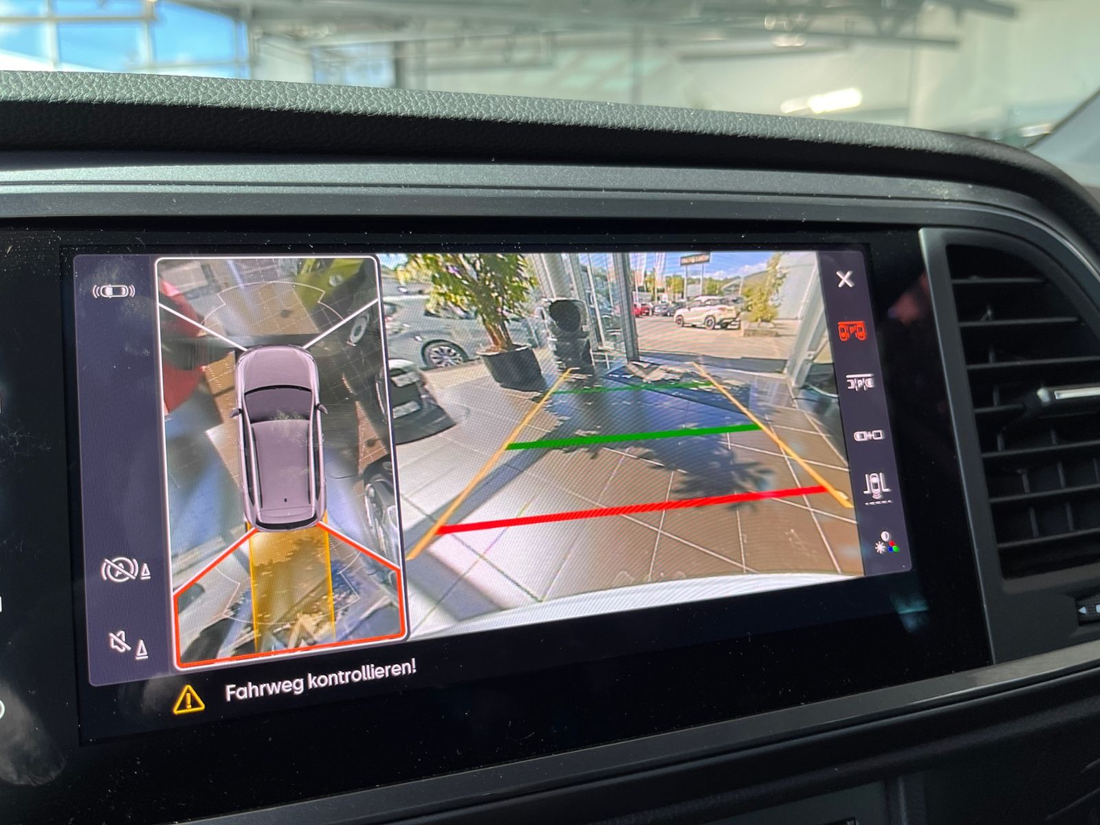Fahrzeugabbildung CUPRA Ateca 4Drive AHK PANO LED NAVI 360° KAM